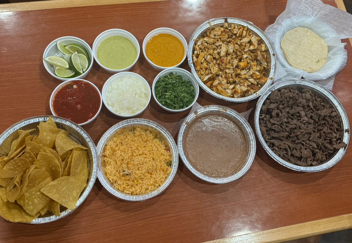 Street Taco Family Pack (3-5 persons).